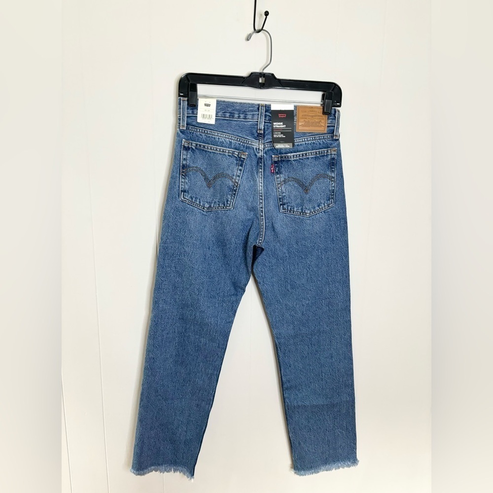 Levi's medium dark wash wedgie straight jeans raw hem size 25 new - Picture 3 of 6